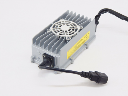 Зарядное устройство 12V/15A для CDDB-E (12V/15A CHARGER(built-out) 35206000001) фото 4